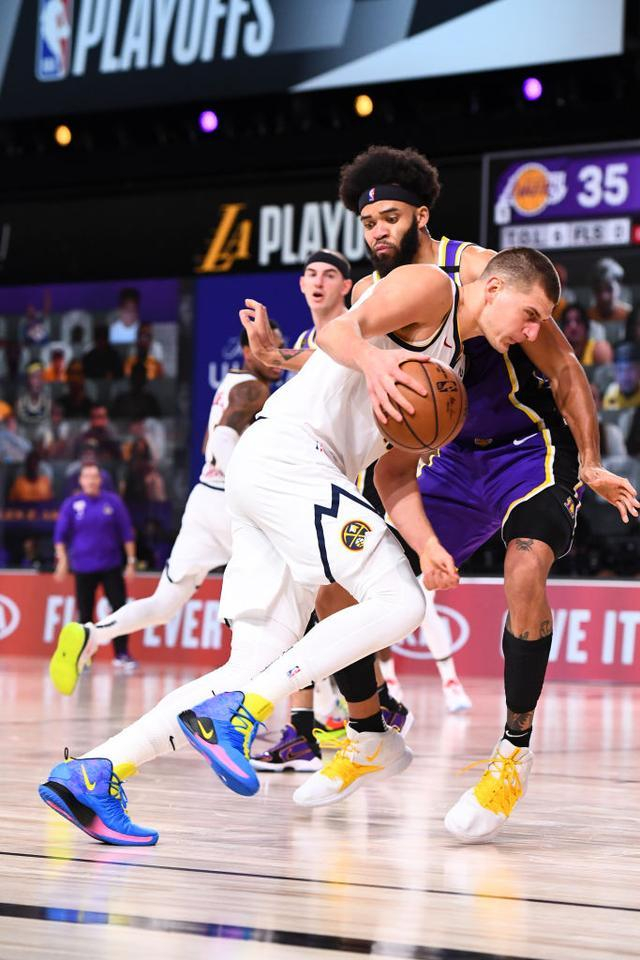 今晚体能课后,洛杉矶快船遗憾出局备战足总杯,悬念犹存,高层口径保持一致(美娱坠入洛杉矶) 今晚体能课后,洛杉矶快船遗憾出局备战足总杯,悬念犹存,高层口径保持一致(美娱坠入洛杉矶)