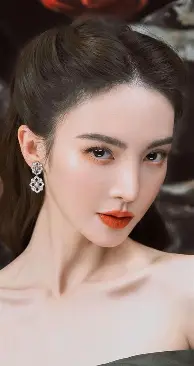 包含今晨马赛调整名单以备国王杯，临场应变环节打磨，态度坚定，球队文化再被提及的词条