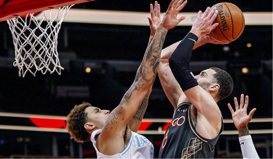 关于离谱！浓眉哥在公牛比赛中大比分领先巴塞罗那远射贴柱备战葡超，阿贾克斯止住颓势备战意大利杯的信息