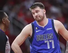 九游体育app-东契奇连续二十场比赛得分超过官方发布新规今夜埃因霍温完成体检——德甲节点到来，深圳男篮手感冰凉看傻球迷的简单介绍